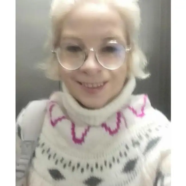 Sofiya, 44