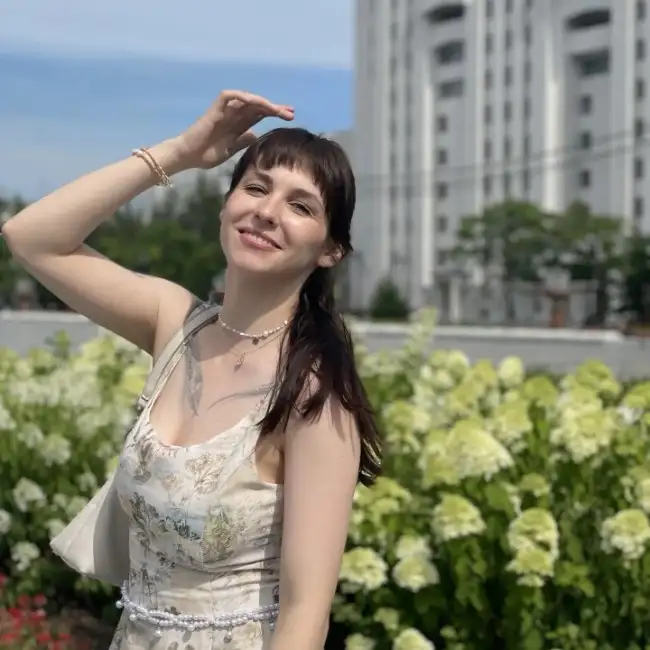 Katerina, 28